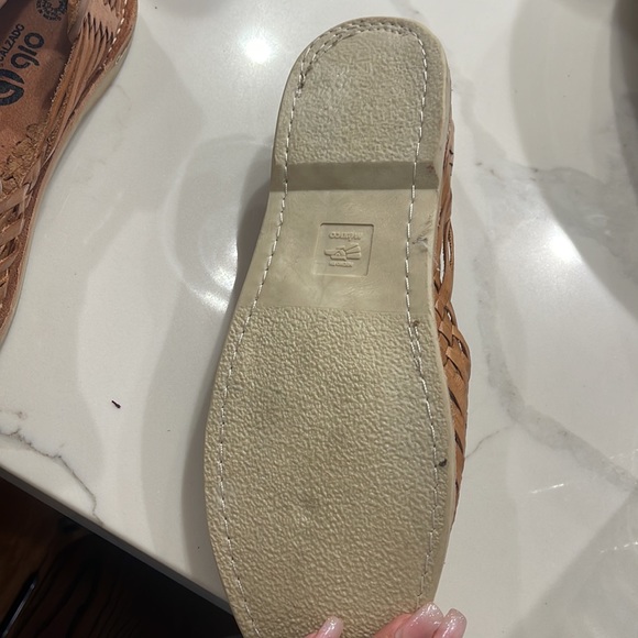 Huaraches - Picture 6 of 6